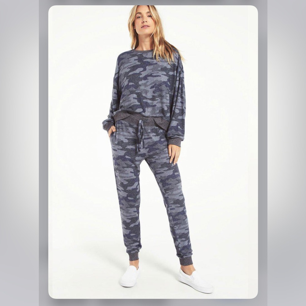 Z Supply Zoa Camo Marled Top and Joggers Set